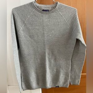 W’s Patagonia Capilene Air Crew